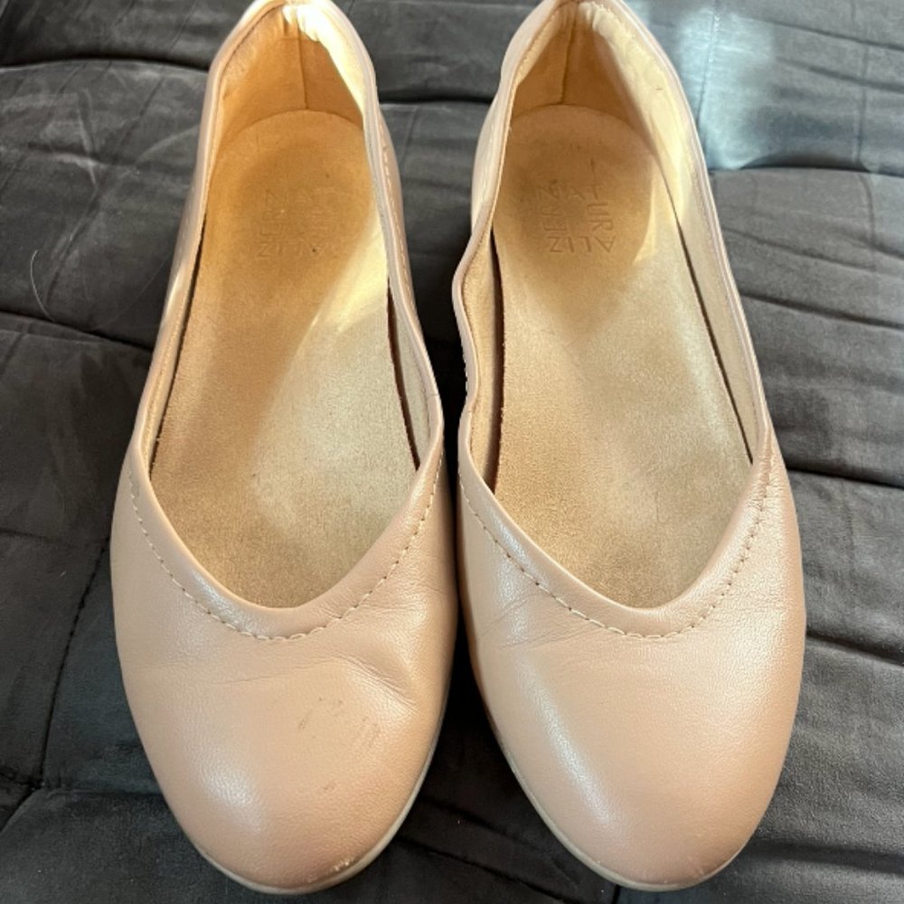 naturalizer beige flats size 8.5 - flexy style